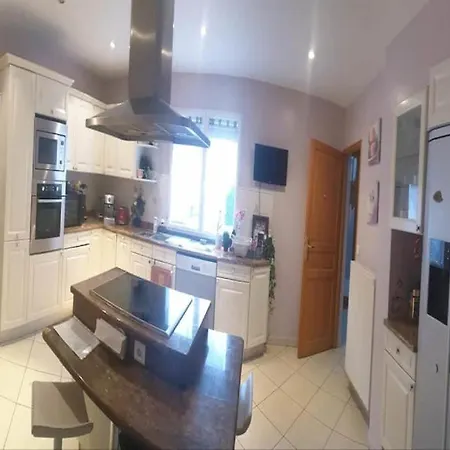 Privat bolig Romantique Dans Maison De Charme Corbeil-Essonnes